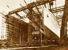 El Titanic y el Olimpic en las Gradas del Astillero.